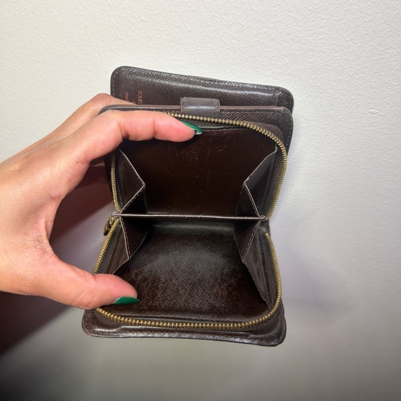 Louis Vuitton Compact Zip Wallet Pm - Picture 4 of 13
